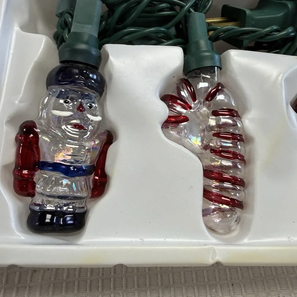 Vintage 2002 Target Christmas Glass Novelty 10 Lights Strand Santa Snowman‎